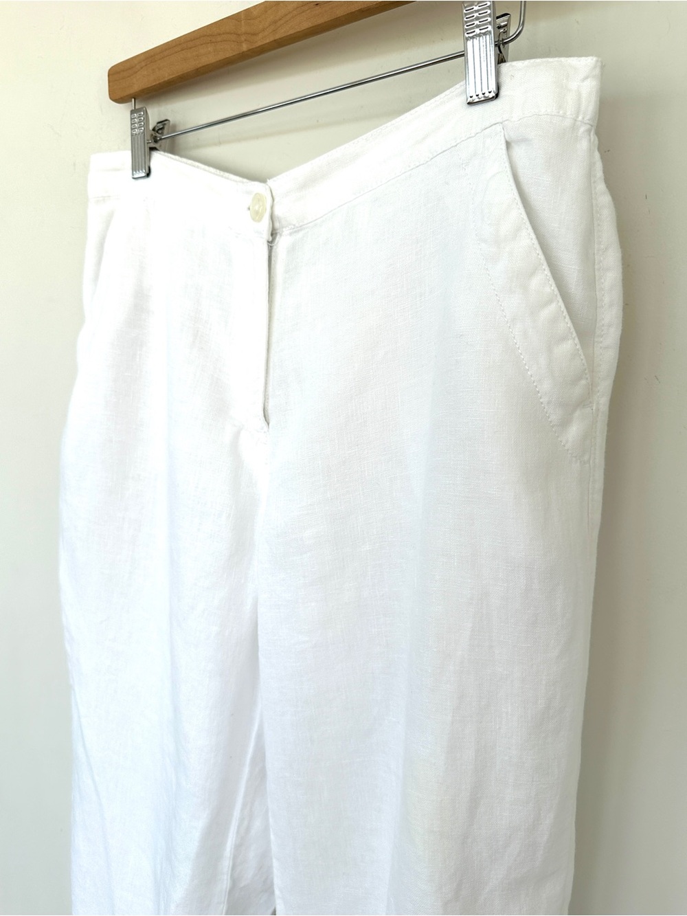 L.L. Bean White Linen Blend Capri Pants - Classic Straight Fit, 💯 Linen, Petite - Picture 6 of 13